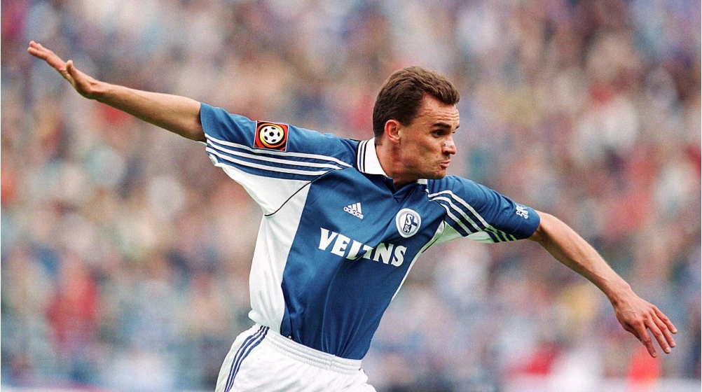/uploads/landing-pages/en/schalke-04-home-1998-99-1-jpg.webp alt